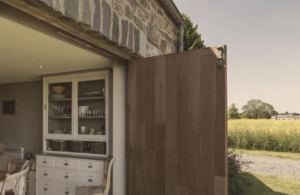 Domaine Sur Les Sarts Hotel Ohey Екстериор снимка
